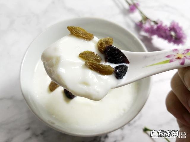 想吃甜品太贵,自己做又不会,怎样用牛奶做出百搭甜品?