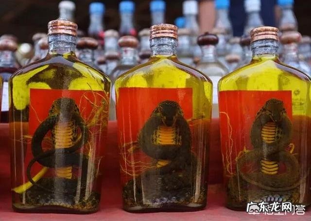 蛇泡酒真的有功效吗?泡出来的酒是什么成分有人研究过吗?