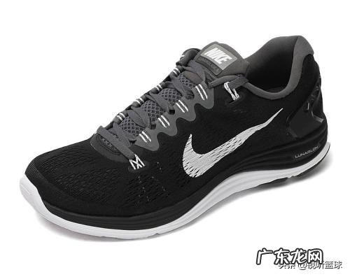 有什么性价比高的入门跑鞋