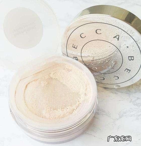 抑郁症会引起皮肤出油吗?