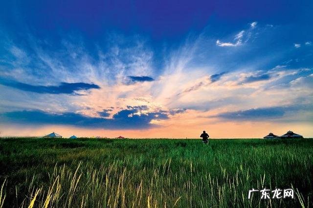 如何让自己心胸开阔一些，不过分纠结于眼前的人和事？