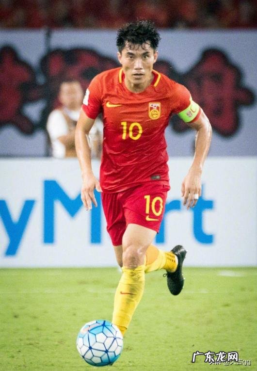 国足归化后防定海神针，从长远看布朗宁的归化对国足有多重要