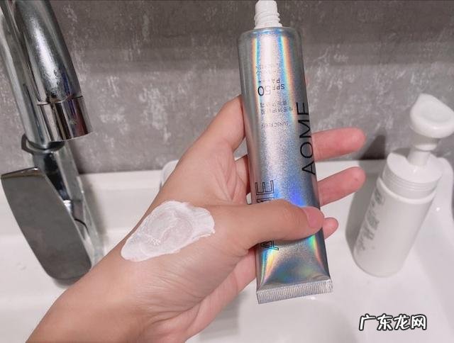 女性怎么锻炼使皮肤长期保持高弹性,肌肉不松垮?