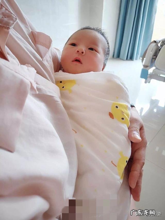 出月子时还有145斤,盆骨宽肚子大,如何甩掉赘肉恢复体型?