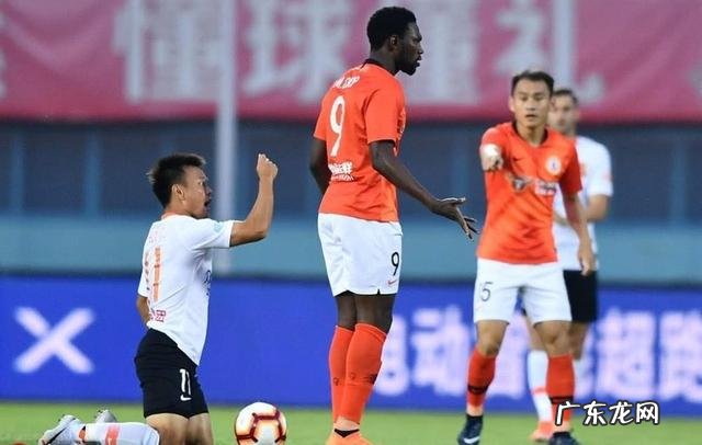 李铁为何放弃郭田雨武磊回来仍打主力