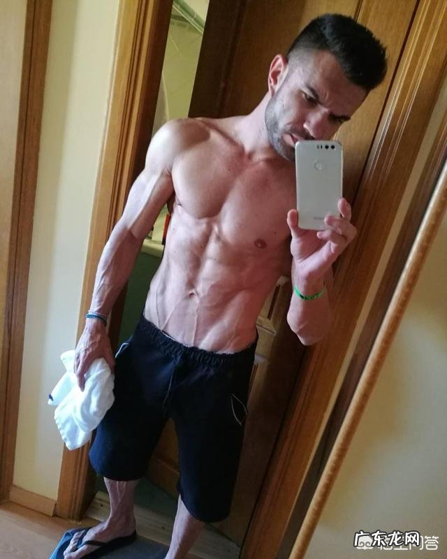 对于一个体重基数很大的人,有没有办法在一个月之内瘦40斤?