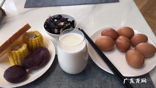 外国健身者喝这么多蛋白粉,不会损坏肾吗? 健身蛋白质粉伤肾吗