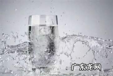 开水反复烧开有害辟谣 二次烧开的水能喝吗央视辟谣