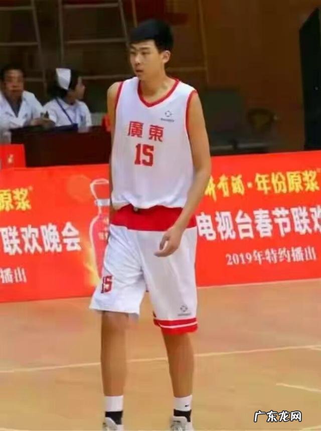 孕期吃葡萄，孩子的眼睛会亮吗孕期吃什么对孩子的皮肤好