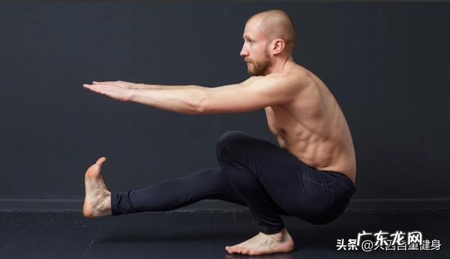 为什么我深蹲久了，屁股大了没有提升，从后面看反而腿短了