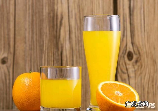 25岁混合型干皮,暗黄有晒斑夏季T区油,求推荐护肤品及彩妆?