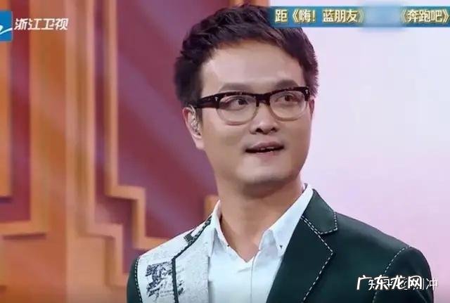 歌手海峰跳楼离世，舍下年幼的两个儿子和娇妻为哪般？