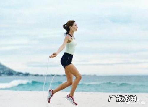 单纯靠跳绳来减肥，效果明显吗？ 跳绳1000下可以减肥吗