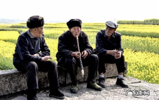 我不愿意和丈母娘住在一起,怎么办?