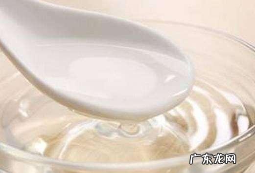 每天泡脚在水里放这些,分分钟逼出体内湿气