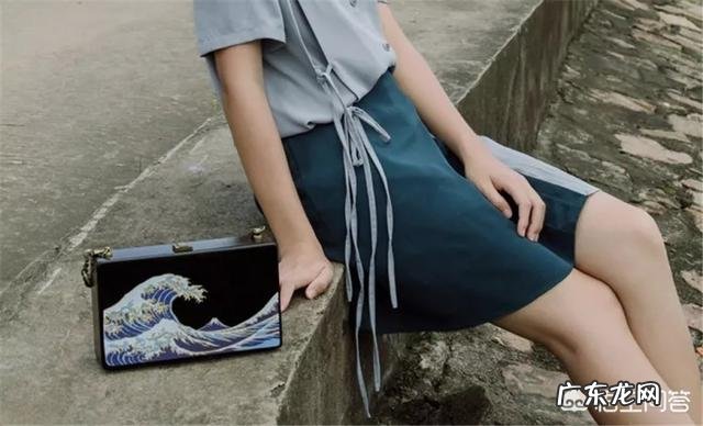 500以下,类似小ck的包包品牌有哪些?