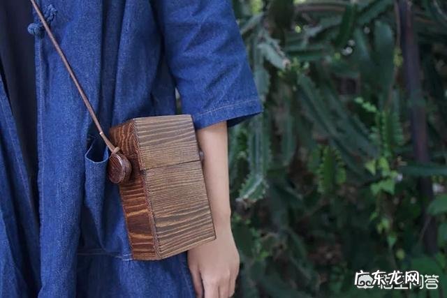 500以下,类似小ck的包包品牌有哪些?