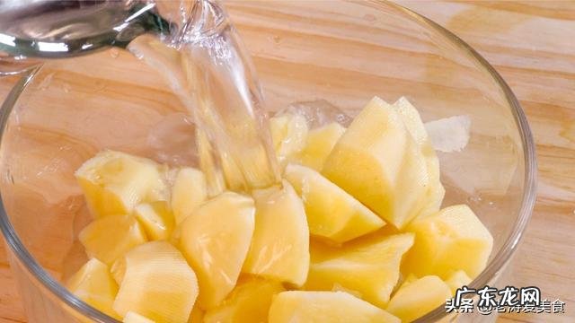 平时大家上班都很忙,吃饭怎么解决。随便应付一下吗?