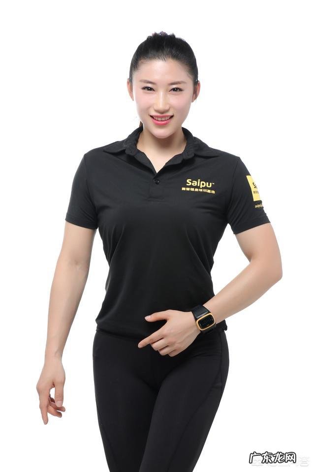 健身瘦腿的女生怎样拉伸才能避免“肌肉腿”?