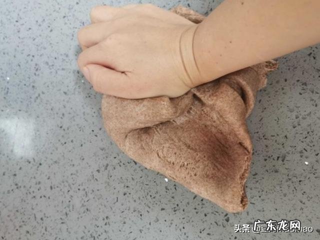 减肥的话 全麦面包和黑麦面包有什么区别，哪个好一些？