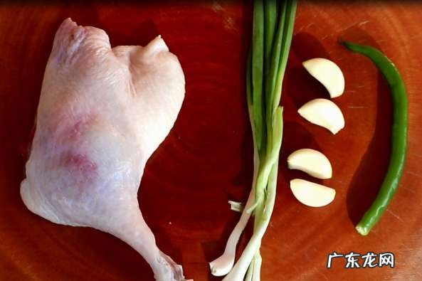 减肥期间清水煮鸡腿的做法