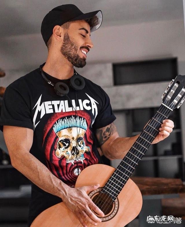 怎么判断自己长得丑还是长得普通?