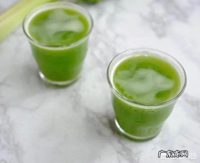 青苹果、苦瓜、黄瓜、芹菜、青椒能一起榨汁么?