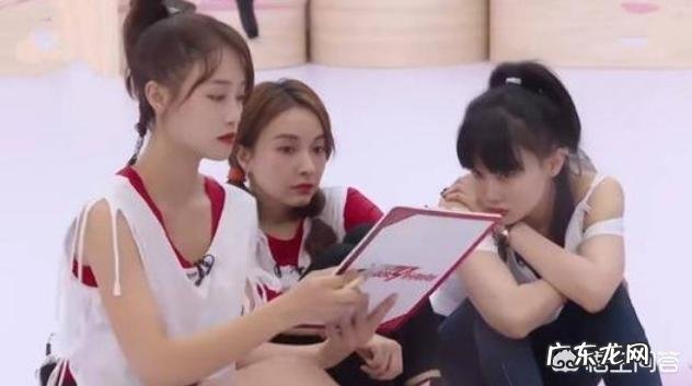 为什么说黄圣依伊能静蓝盈莹等事《乘风破浪的姐姐》的炒作担当？