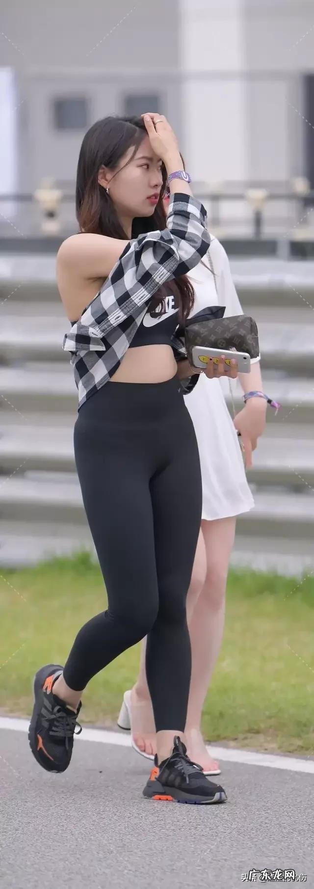 女生穿的打底裤和秋裤有什么区别？ 微胖女生裤子推荐学生x秋季