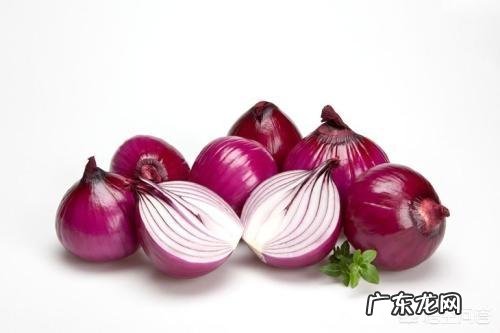 尿酸高在饮食方面应该注意哪些问题可以吃黑木耳与洋葱吗