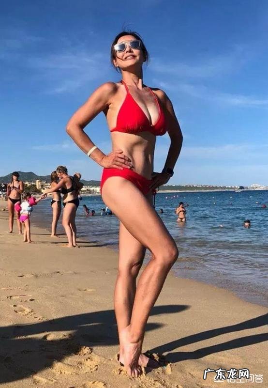 十年如一日保持身材的模范明星有哪些