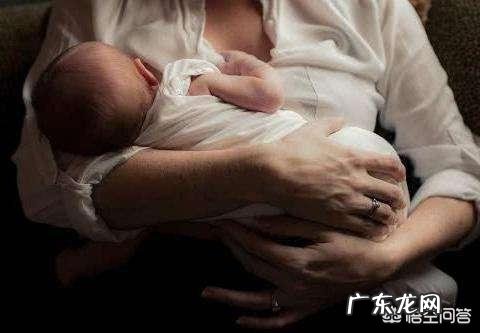 婴儿吃母乳一次吃多长时间合适？