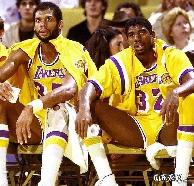 NBA里最强的后卫+中锋组合有哪些