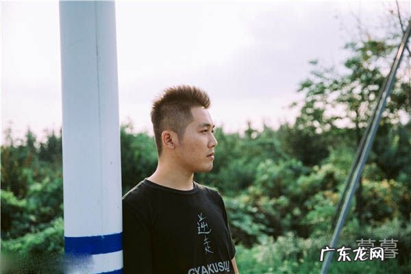 已婚男人爱上你的信号 对你好的有些过分