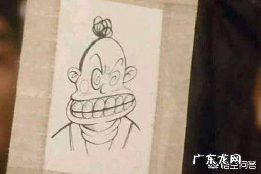 职场新人被前辈关照，接触久才发现这位前辈受人排挤，该疏远吗？