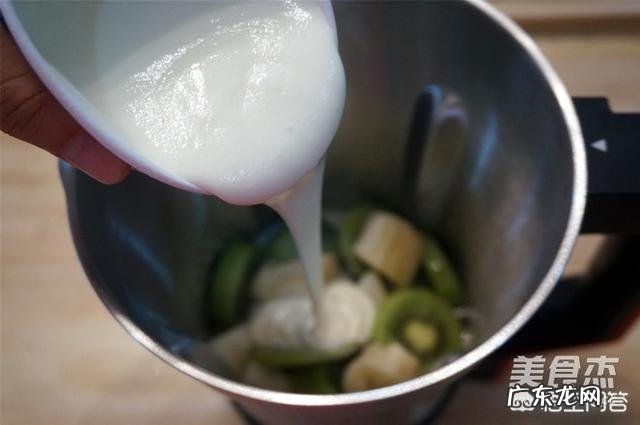 苹果香蕉酸奶汁是怎么做的?