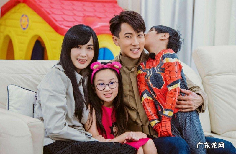 吴尊妻子林丽吟教育方式引好评,这是大家闺秀