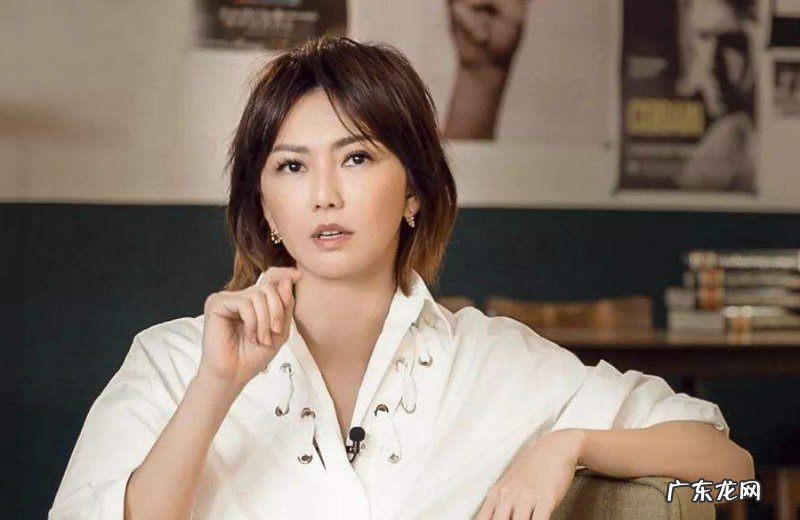 孙燕姿出道20年,微博更新素颜唱歌,竟惹哭1000万粉丝,值得纪念