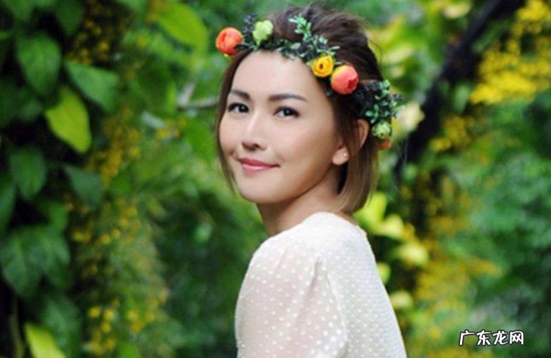 孙燕姿出道20年,微博更新素颜唱歌,竟惹哭1000万粉丝,值得纪念