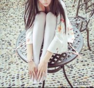 “二次元”动漫里登场率超高的白丝袜，为何现实里却很少人会穿？