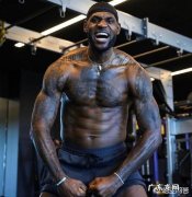 NBA球星的体型在体坛算是最高大的吗？为何？