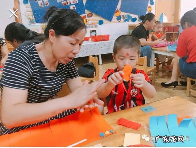 宝妈应该在三岁之前陪伴宝宝,还是为了生活出去上班