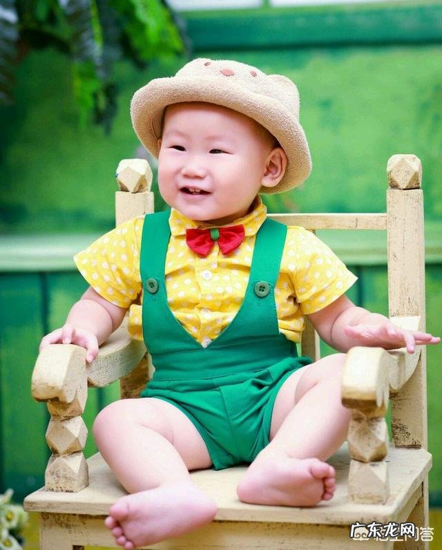 婴儿体重正常范围是多少？