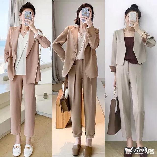 小西装应该怎么搭配显得更时尚呢？