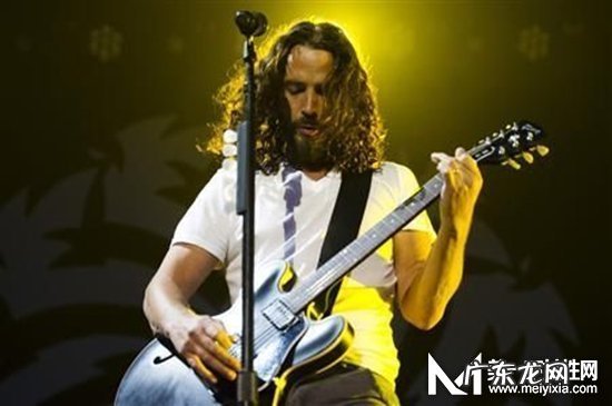 52岁康奈尔自杀皮特十分痛心 担心好友子女看到自杀照片有阴影