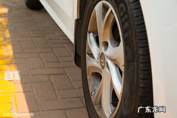 8档手自一体车档位图解 手自一体车型的操作秘籍