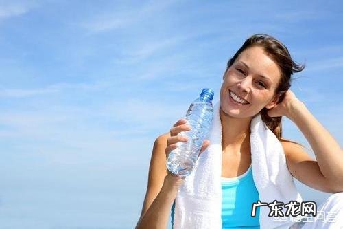 是否可以靠每天输液、不吃饭来减肥? 输液不吃饭能减肥吗