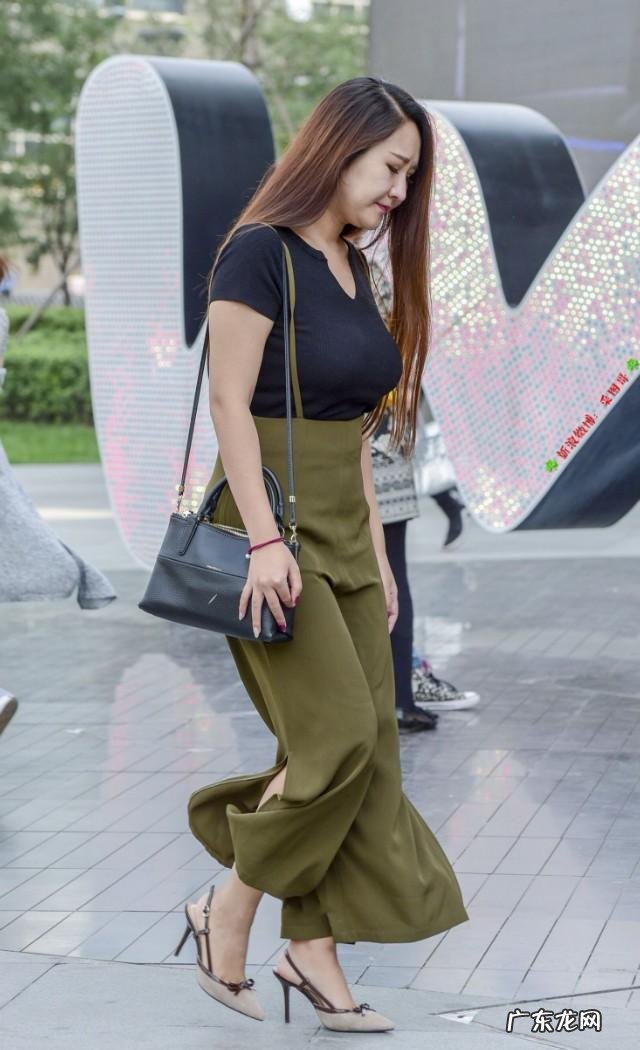 四十岁的微胖女性,穿什么衣服最合适