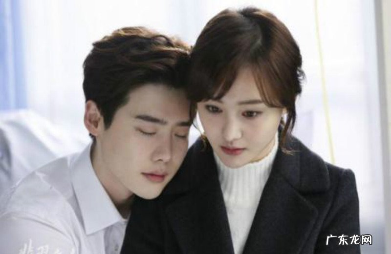 郑爽绝食20天瘦了35斤,她怎么做到的,对身材太焦虑