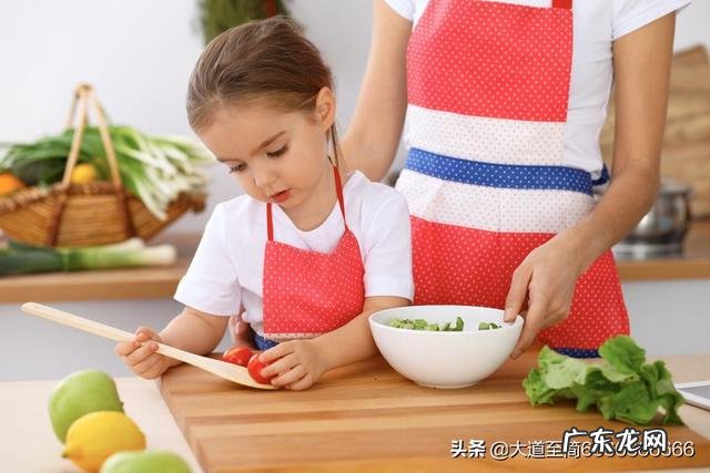 你觉得作为一个女孩子不会做饭有问题吗